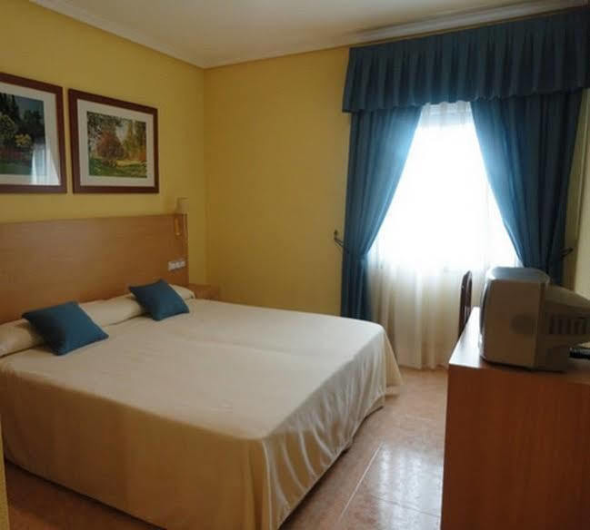 Hotel Mirador Velilla de San Antonio Zewnętrze zdjęcie